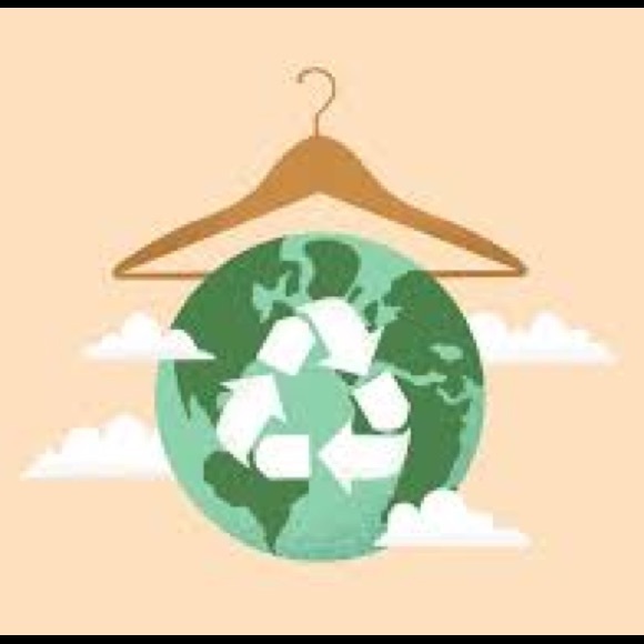 ๐ SUSTAINABLE FASHION ๐ Sport your impeccable style in an eco-friendly way - Picture 2 of 8